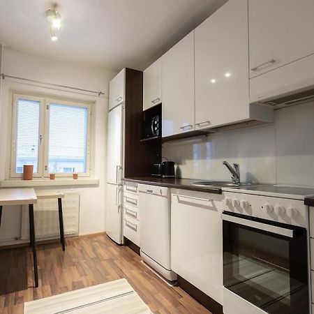 Tilava Huoneisto Helsingissa Apartman Helsinki Kültér fotó